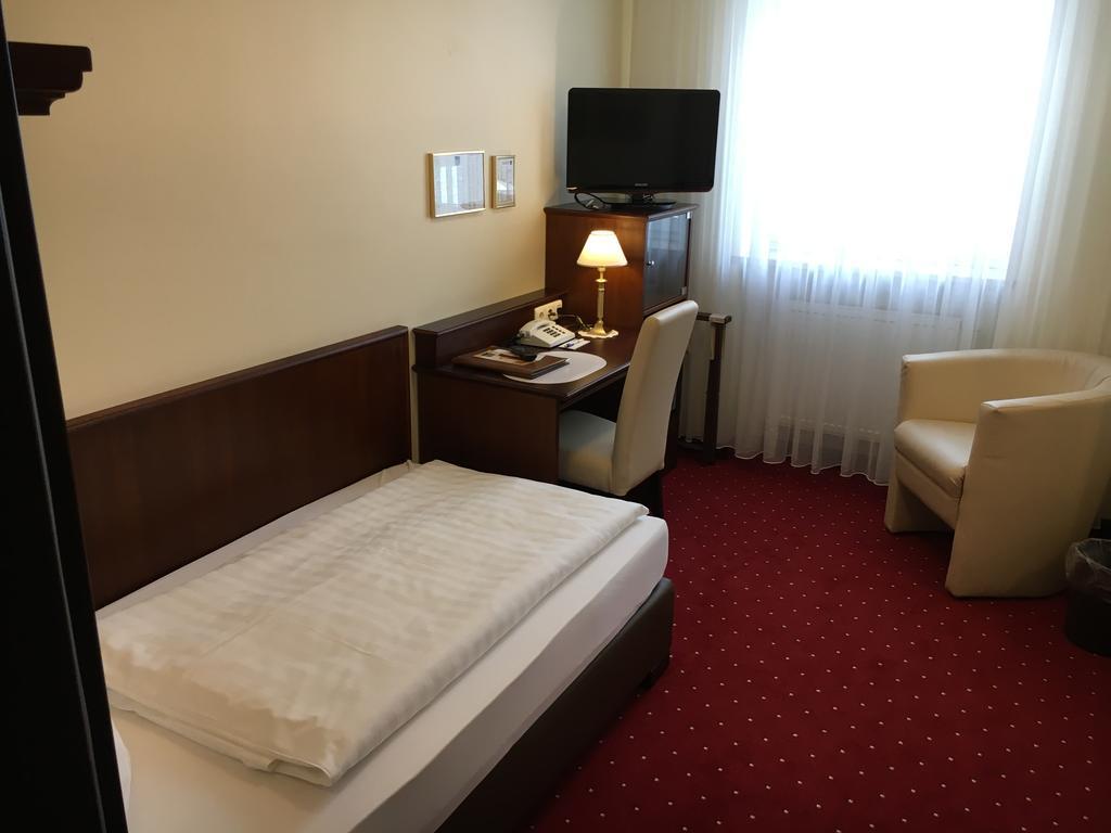 Klassik Hotel Am Tor Weiden in der Oberpfalz Kültér fotó